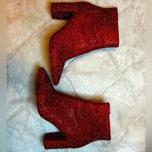 Size 10 Red Betsy Johnson red sparkly boots